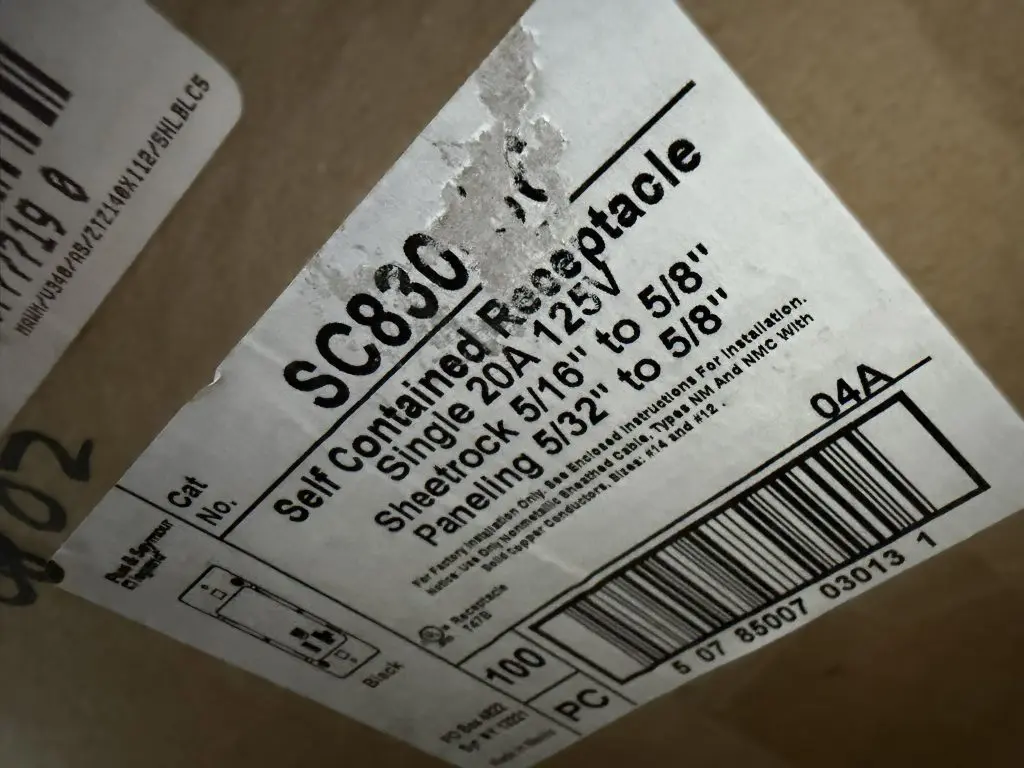 Pass and Seymour SC830 self-contained receptacle box label