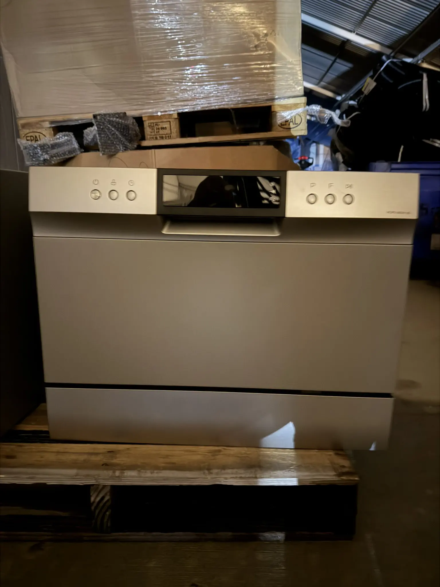 High Pointe WQP6-3602H-US compact countertop RV dishwasher, silver