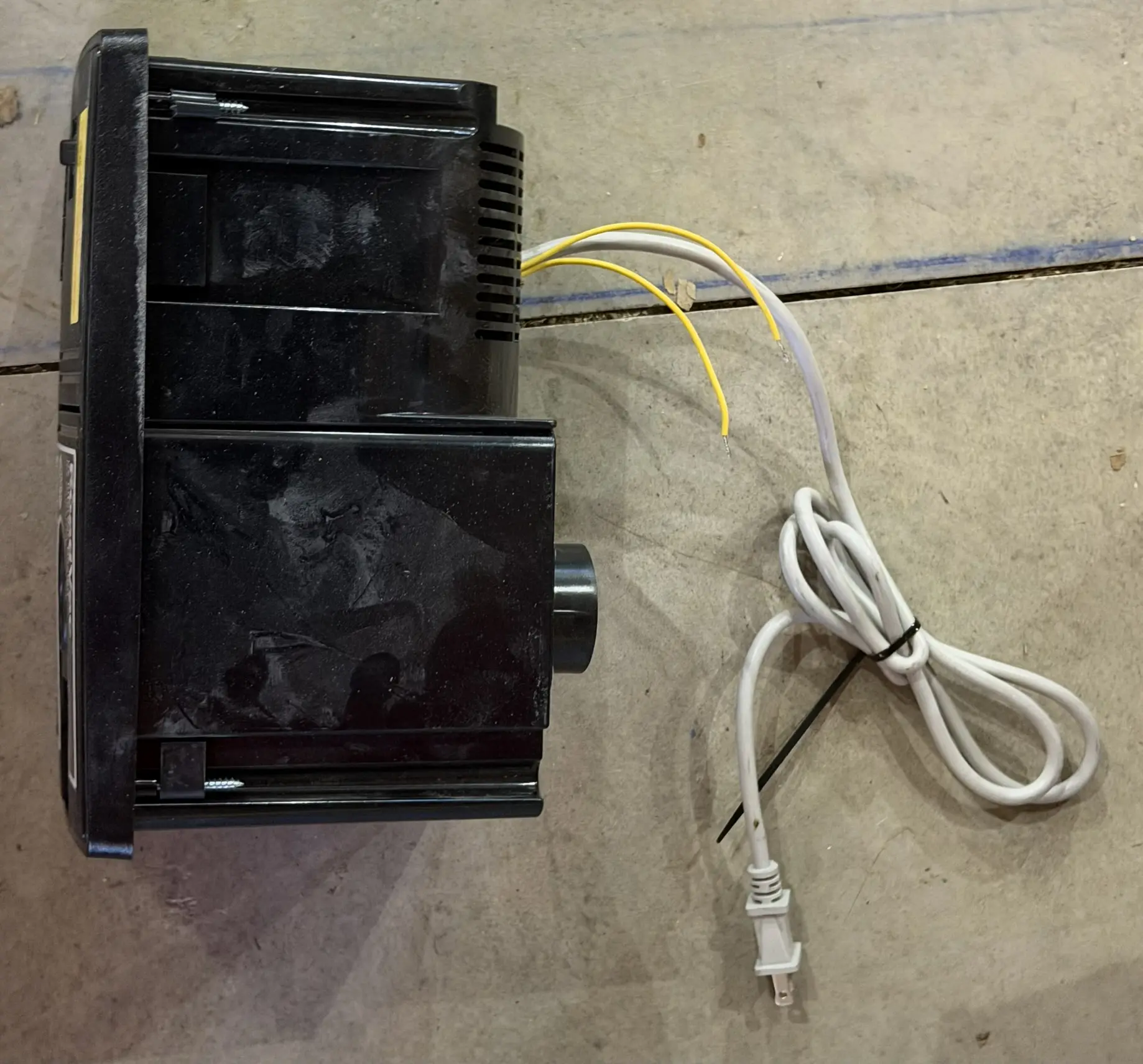 InterVac RoadVac CS-8 central vacuum side view with power cord