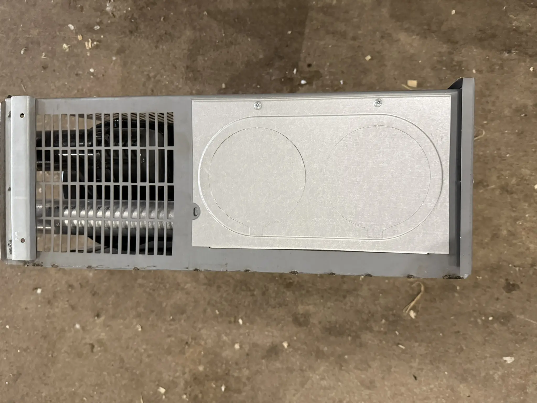 Suburban SF-42VHQ furnace top view