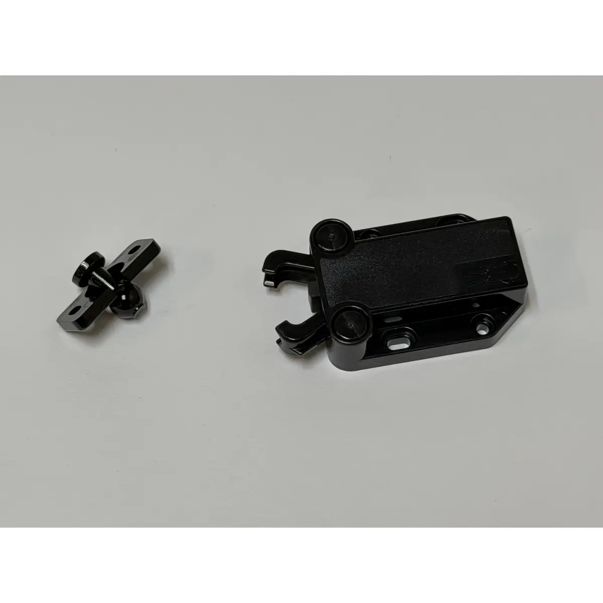 Sugatsune MC-37/BLK-1 black non-magnetic touch latch with floating strike